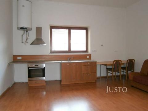 Pronájem bytu 1+kk, Písek, Chelčického, 32 m2