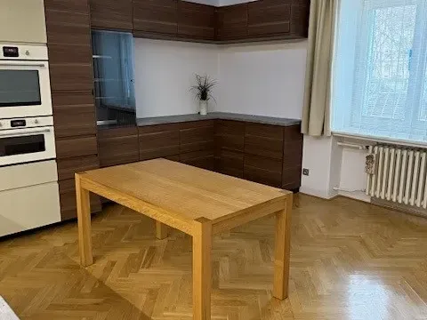 Pronájem bytu 3+kk, Praha - Žižkov, Žerotínova, 60 m2