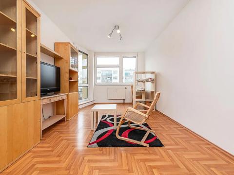 Pronájem bytu 2+kk, Praha - Hlubočepy, Voskovcova, 50 m2