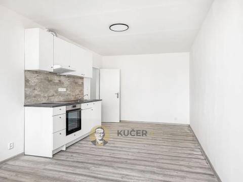 Pronájem bytu 2+kk, Neratovice, Kojetická, 34 m2