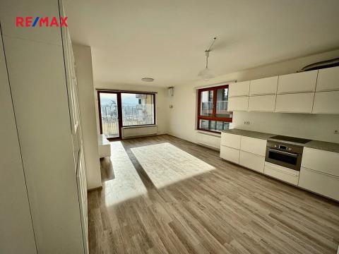 Pronájem bytu 2+kk, Praha - Modřany, K Vystrkovu, 71 m2