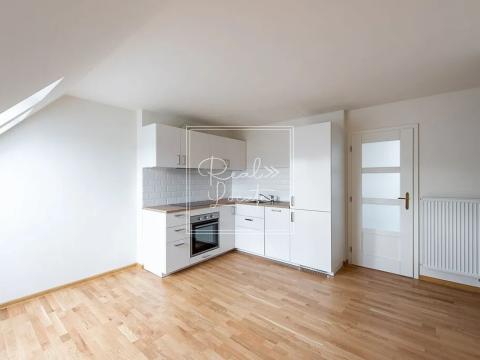 Pronájem bytu 3+kk, Praha - Dejvice, Evropská, 64 m2