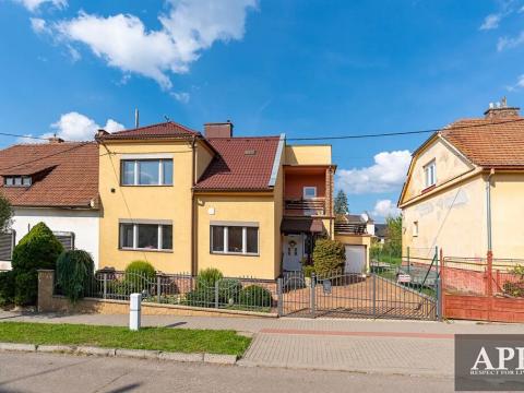 Prodej rodinného domu, Uherský Brod, 9. května, 190 m2