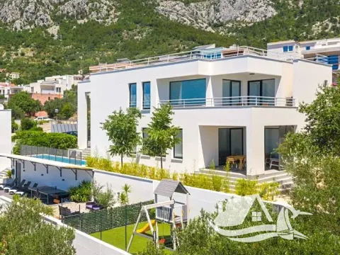 Prodej vily, Makarska, Chorvatsko, 360 m2