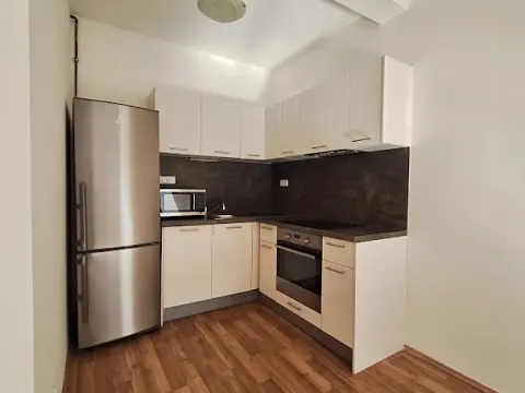 Pronájem bytu 2+kk, Praha - Strašnice, Černokostelecká, 49 m2