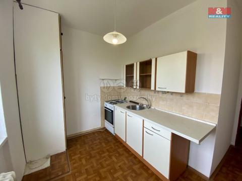 Pronájem bytu 2+1, Krnov - Pod Cvilínem, SPC P, 55 m2