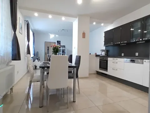 Prodej chalupy, Vinary, 75 m2