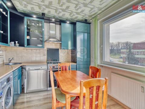 Prodej bytu 3+1, Jirkov, Mládežnická, 76 m2