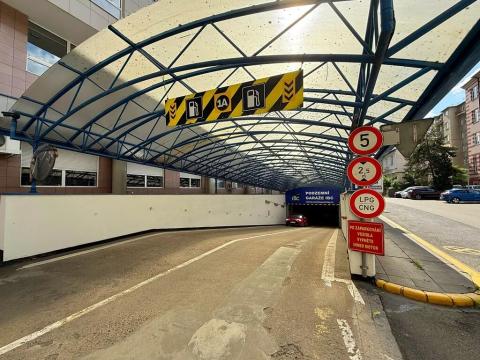 Prodej garážového stání, Brno, Příkop, 12 m2