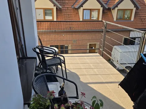Prodej bytu 1+kk, Jesenice, 37 m2