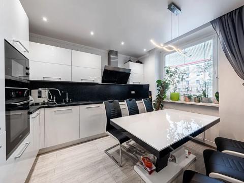 Prodej bytu 3+kk, Pardubice, Palackého třída, 74 m2