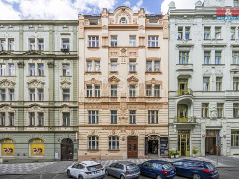 Pronájem bytu 2+1, Praha - Vinohrady, Římská, 82 m2