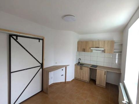 Pronájem bytu 2+kk, Děčín, Jiskrova, 32 m2