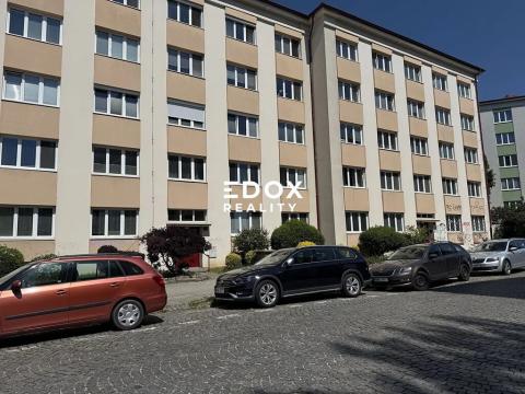 Prodej bytu 2+1, Praha - Vršovice, Murmanská, 61 m2