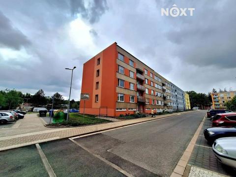 Prodej bytu 3+1, Hostinné, Sídliště, 71 m2