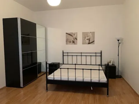 Pronájem bytu 3+1, Praha - Nové Město, Salmovská, 95 m2