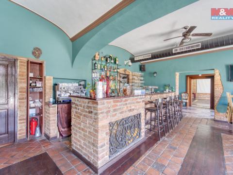 Pronájem restaurace, Praha - Smíchov, Nádražní, 339 m2