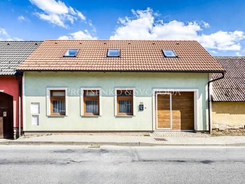 Prodej vícegeneračního domu, Senožaty, 182 m2