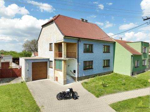 Prodej rodinného domu, Hroznová Lhota, 230 m2