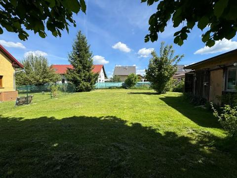 Prodej pozemku pro bydlení, Dolní Břežany, V Zahrádkách, 800 m2