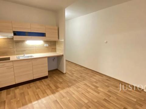 Pronájem bytu 1+kk, Ústí nad Labem, Glennova, 21 m2