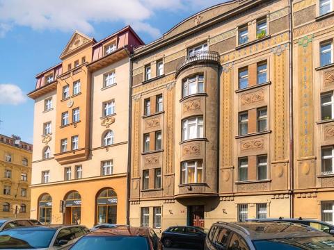 Pronájem bytu 2+kk, Praha - Bubeneč, Sochařská, 60 m2