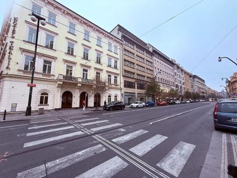 Prodej činžovního domu, Praha - Nové Město, 1916 m2