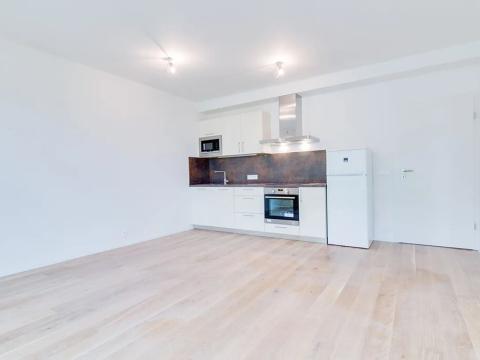 Pronájem bytu 1+kk, Praha - Vršovice, Archangelská, 34 m2