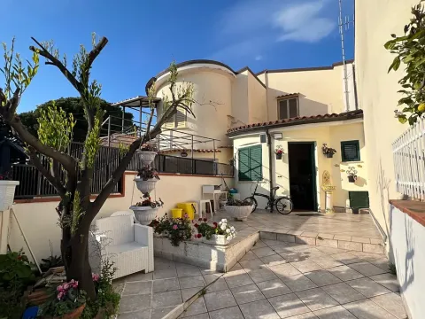 Prodej bytu 3+kk, Scalea, Itálie, 55 m2