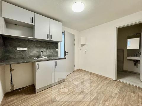 Pronájem ordinace, Střelice, Nová ulice, 16 m2