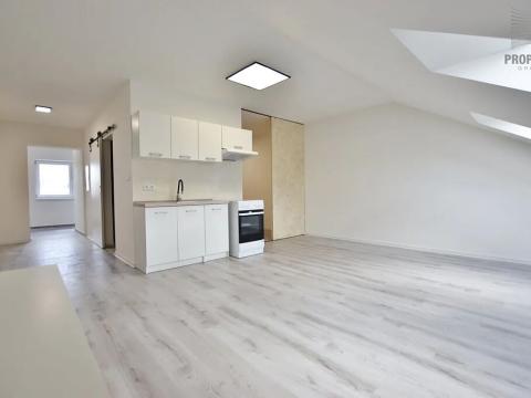 Pronájem bytu 2+kk, Brno, Čejkova, 60 m2