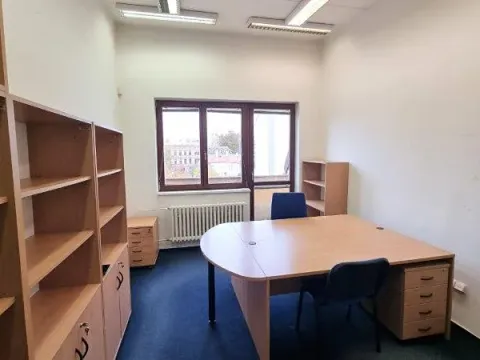 Pronájem kanceláře, Jihlava, Věžní, 140 m2