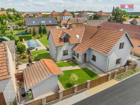 Prodej rodinného domu, Čečelice, Hřbitovní, 180 m2