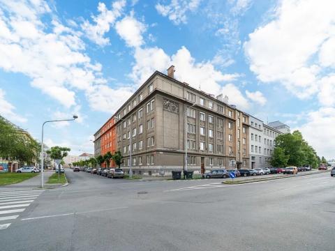 Prodej bytu 1+1, Plzeň, náměstí Míru, 55 m2
