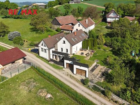 Prodej rodinného domu, Lomnice, 298 m2