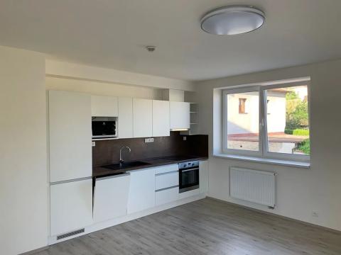Pronájem bytu 2+kk, Odolena Voda, Květnová, 62 m2