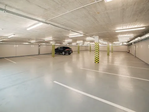 Pronájem garáže, Praha - Smíchov, Grafická, 15 m2