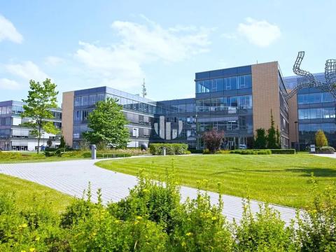 Pronájem kanceláře, Praha - Jinonice, Radlická, 1000 m2