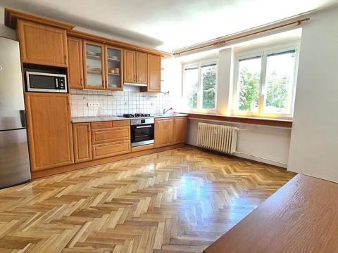 Pronájem bytu 3+kk, Praha - Žižkov, Ambrožova, 67 m2