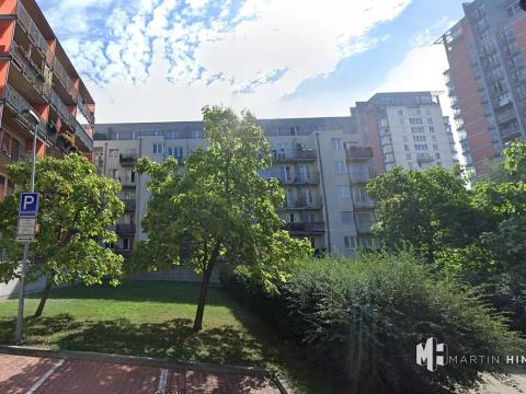 Pronájem bytu 1+kk, Praha - Strašnice, Názovská, 38 m2