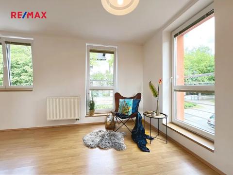 Prodej bytu 3+kk, Praha - Petrovice, Edisonova, 70 m2