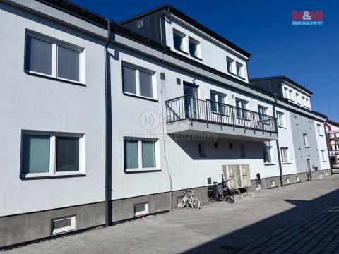 Pronájem bytu 1+kk, Pardubice - Semtín, 28 m2