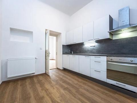 Pronájem bytu 2+kk, Praha - Nové Město, Lípová, 41 m2