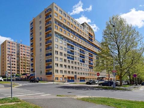 Pronájem garáže, Praha - Troja, Hnězdenská, 15 m2