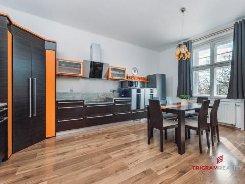 Pronájem bytu 2+1, Hradec Králové, Eliščino nábřeží, 80 m2