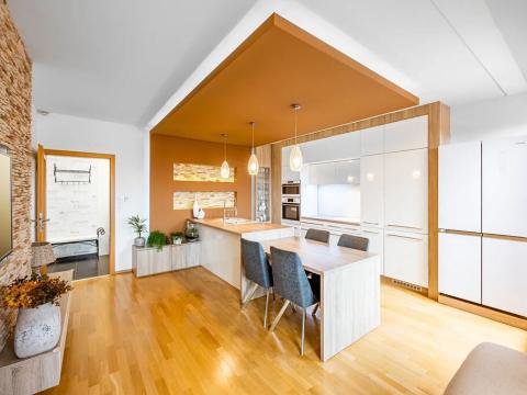 Pronájem bytu 4+kk, Praha - Prosek, U proseckého kostela, 93 m2