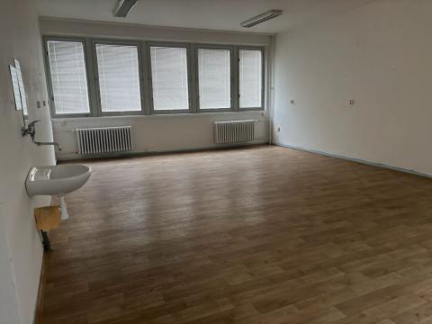 Pronájem kanceláře, Brno, Hněvkovského, 19 m2