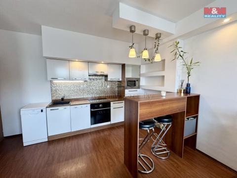 Pronájem bytu 2+kk, Rajhrad, Husova, 40 m2