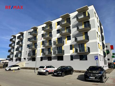 Pronájem bytu 1+kk, Kladno, Štěpána Rautenstraucha, 31 m2