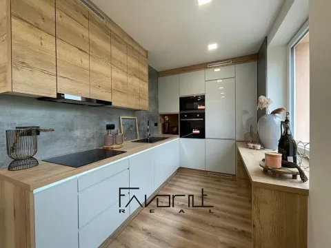 Prodej bytu 2+1, Ostrava, Charvátská, 62 m2